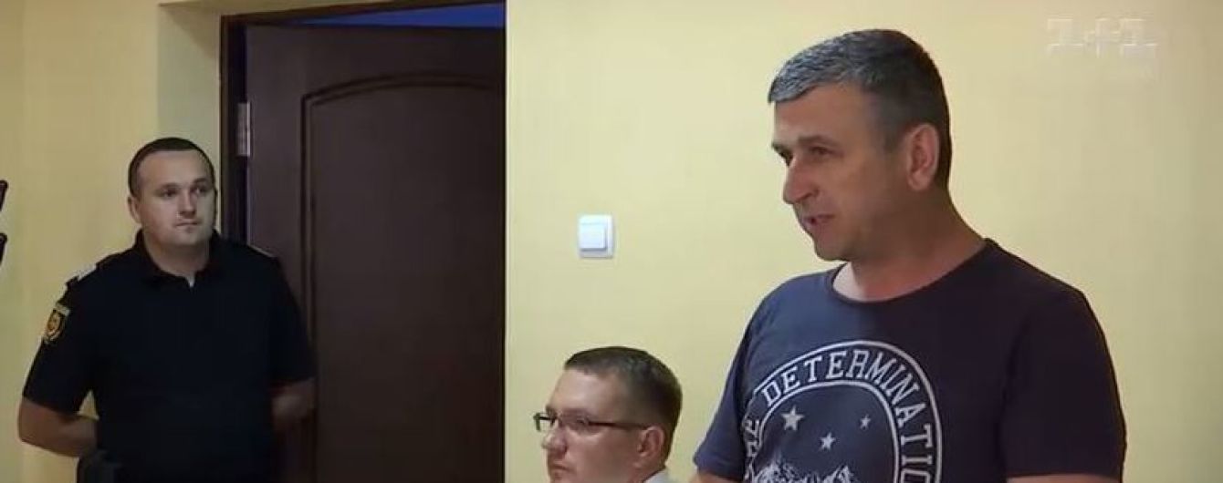 Селянина, у которого обнаружили огромный арсенал оружия, отпустили под домашний арест