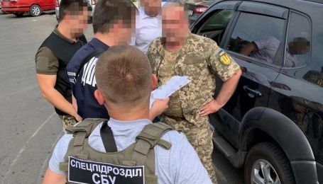 В Одессе поймали на систематическом взяточничестве заместителя военкома