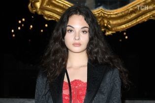 14-летняя дочь Моники Беллуччи впервые за долгое время вышла в свет