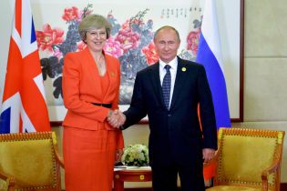 Британія та РФ подумують про зустріч Мей і Путіна для "відлиги у відносинах" – The Guardian