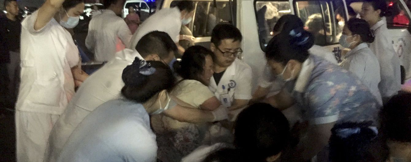 В Китае в результате мощного землетрясения погибли 11 человек