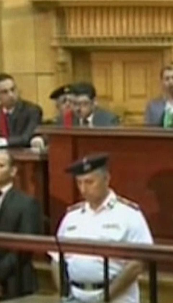 Смерть на суде: бывшему президенту Египта стало плохо во время заседания