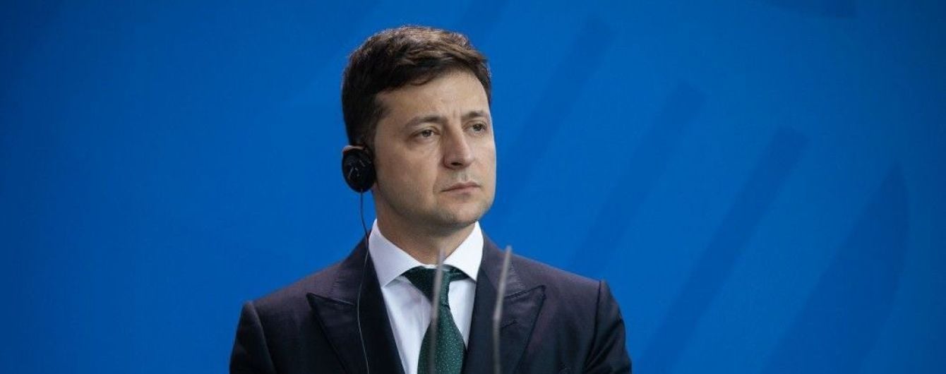 Зеленский анонсировал подготовку новой программы с МВФ и заверил, что дефолта не будет