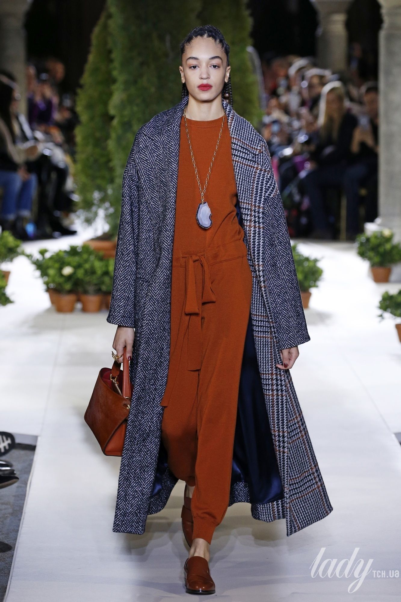 Коллекция Oscar De La Renta прет-а-порте сезона осень-зима 2019-2020_7