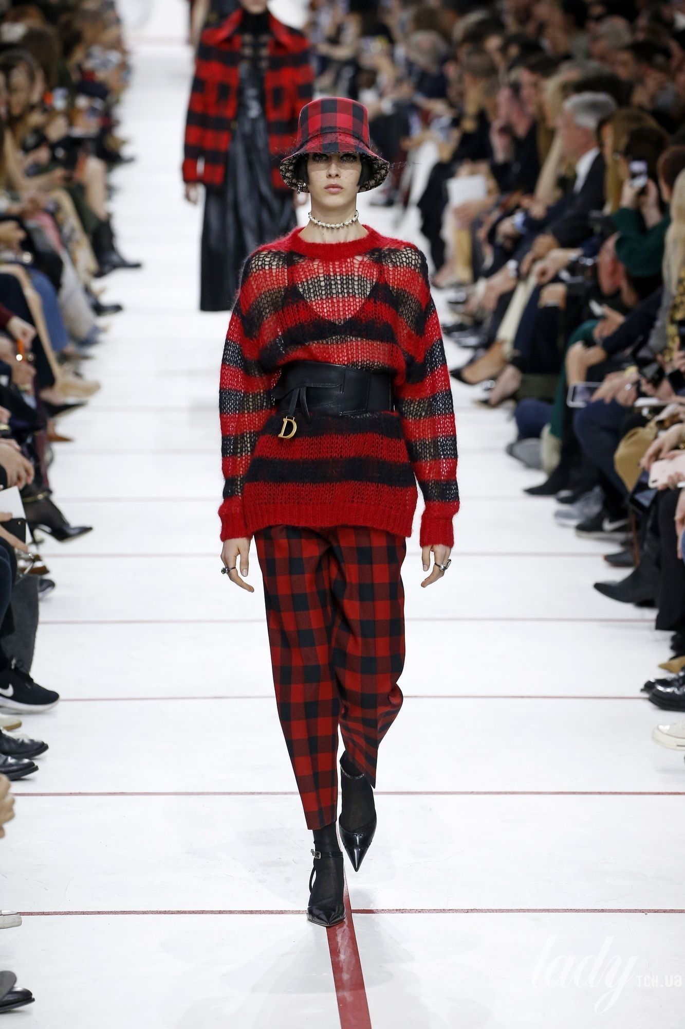 Коллекция Christian Dior прет-а-порте сезона осень-зима 2019-2020_18