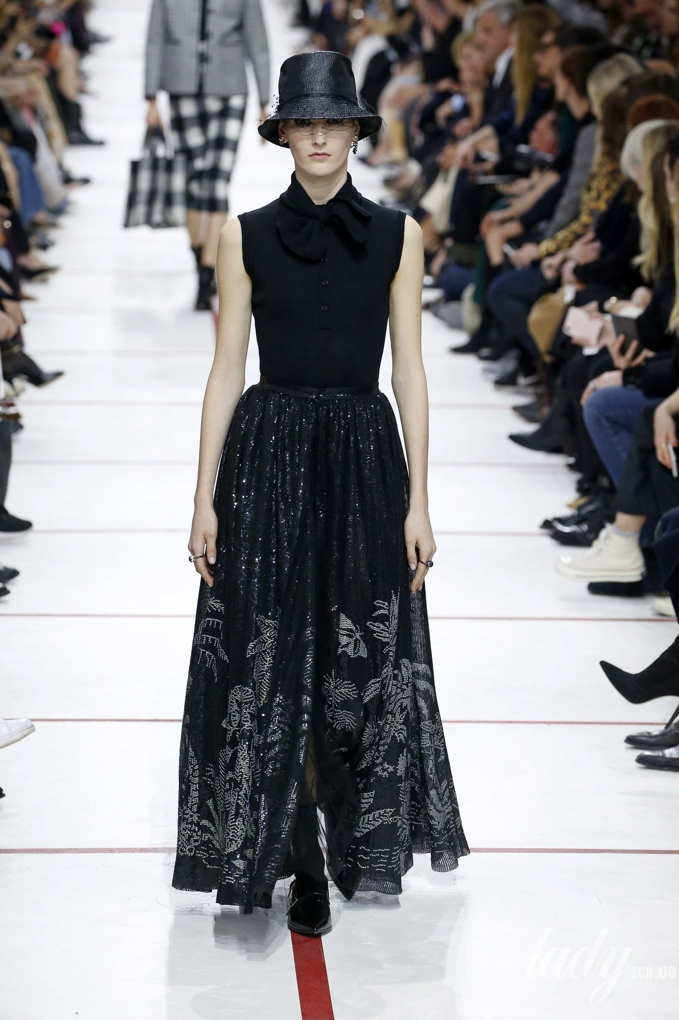 Коллекция Christian Dior прет-а-порте сезона осень-зима 2019-2020_58