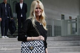 Вся в Chanel: Клаудія Шиффер на вечорі пам'яті Карла Лагерфельда