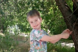 Низка операцій потрібна Микиті, щоб запобігти прогресуванню його хвороби