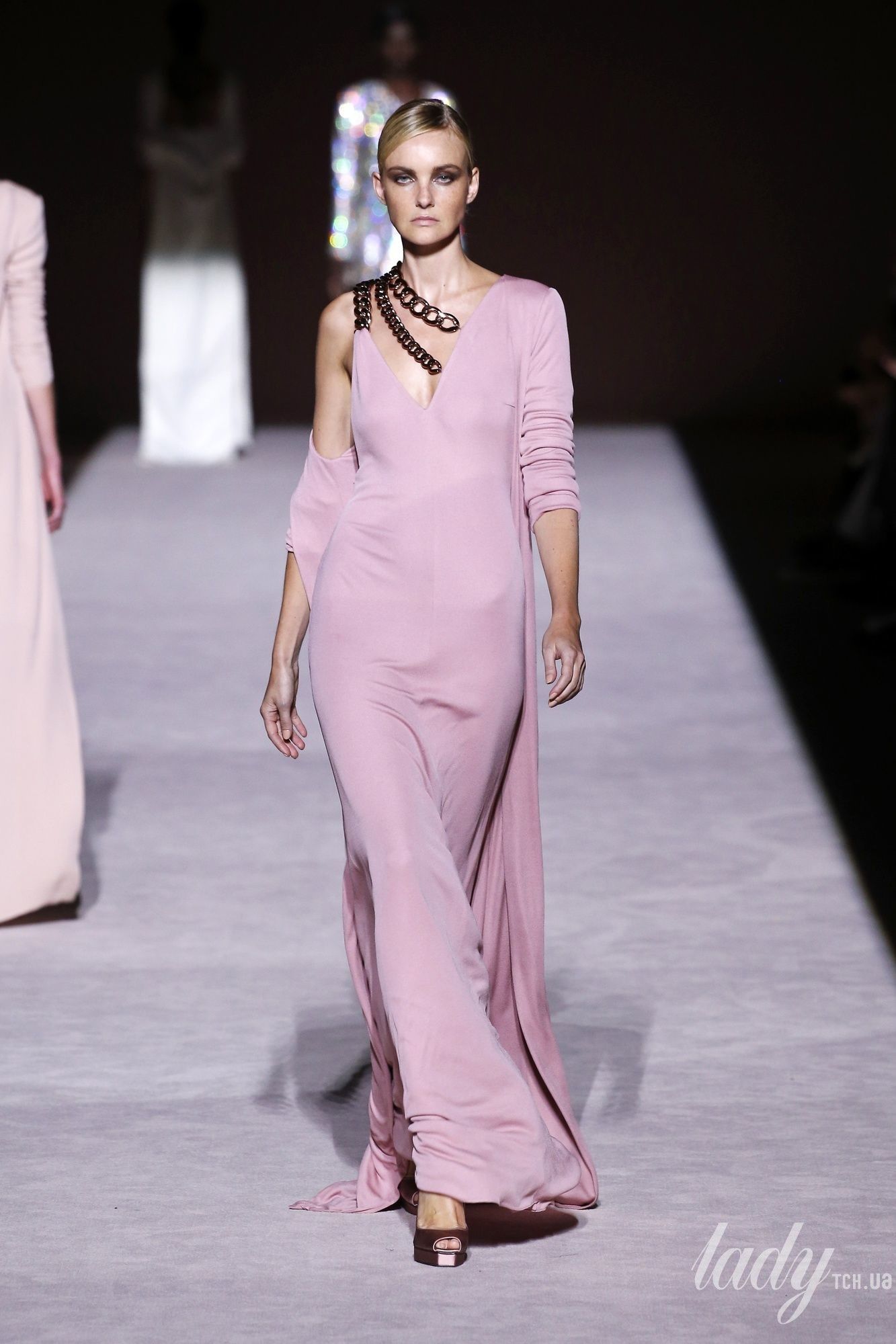 Коллекция Tom Ford прет-а-порте сезона осень-зима 2019-2020_43