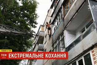 У Сумах працівники ДСНС урятували чоловіка, який хотів стрибнути з балкону
