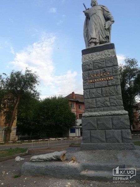 пам'ятник Богдана Хмельницького 3