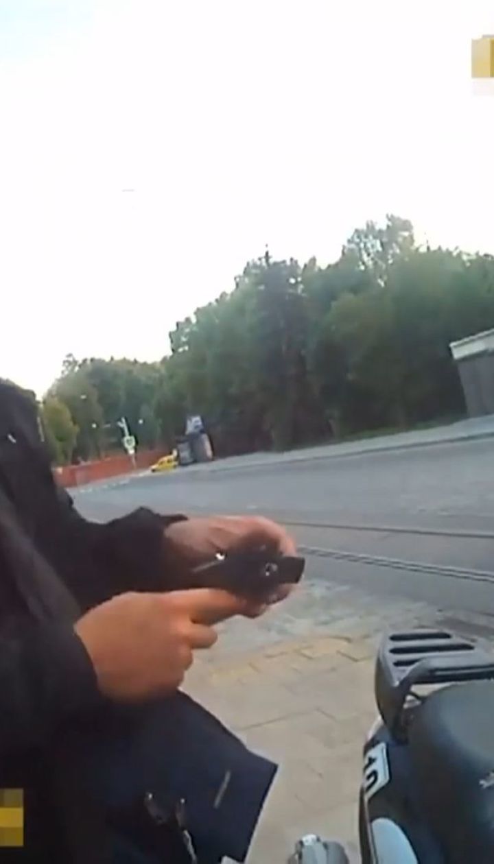 Во Львове неравнодушный водитель помог полиции поймать нетрезвого скутериста