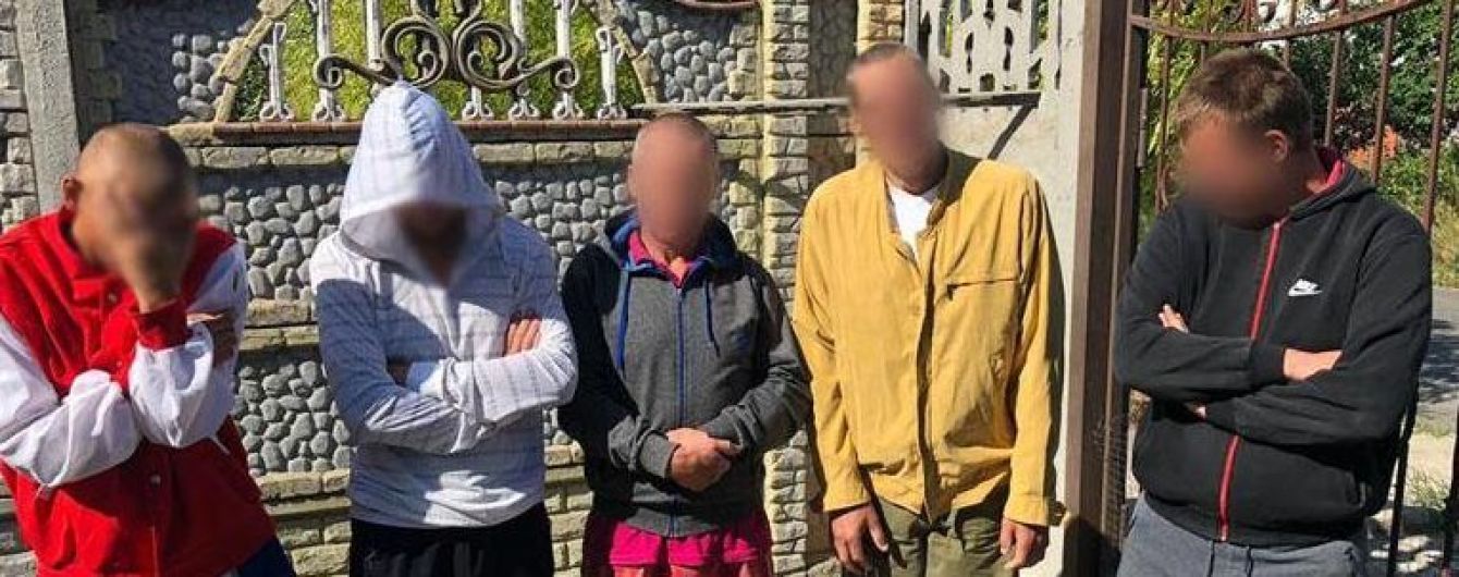 Россиянин держал в рабстве около 100 украинцев в "реабилитационных центрах"