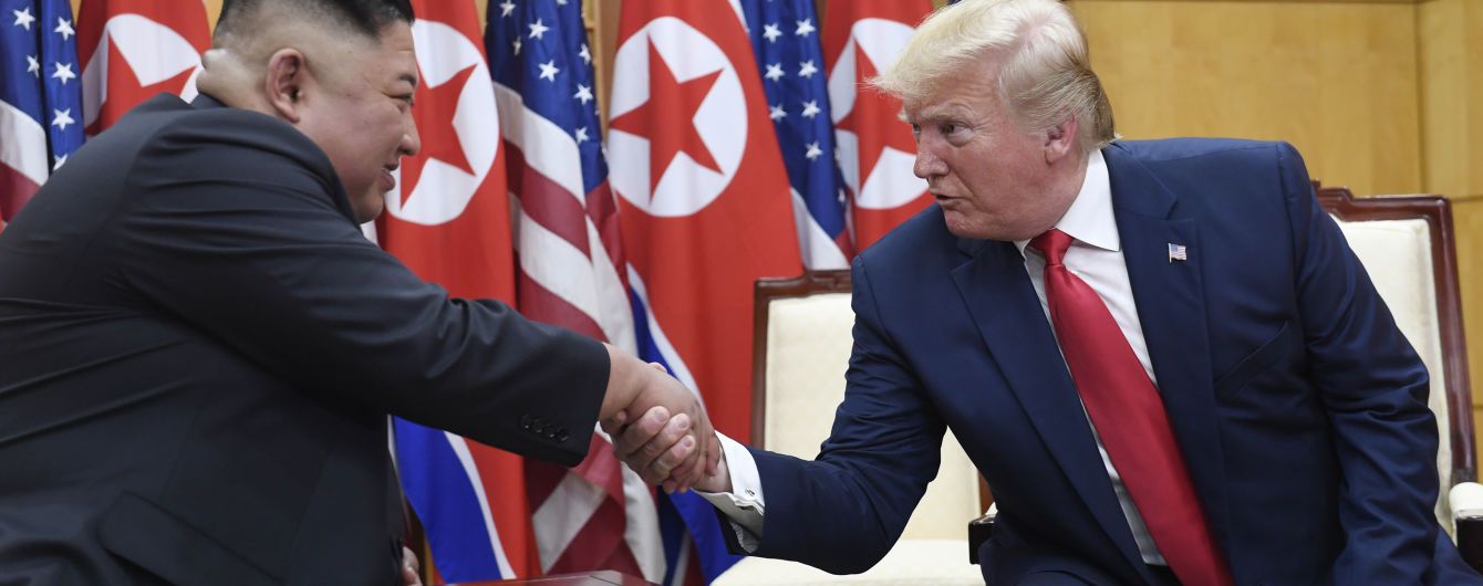 Трамп розповів, що йому в листі написав Кім Чен Ин