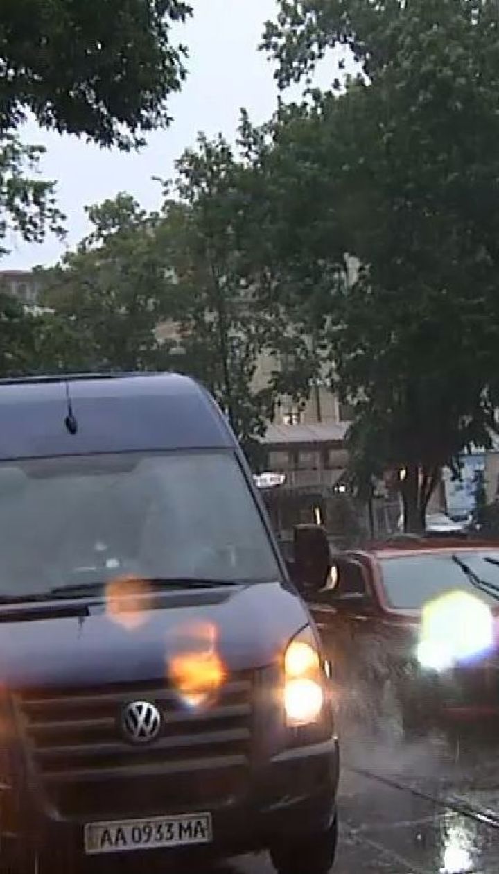 Чрезвычайники объявили штормовое предупреждение почти во всех областях Украины
