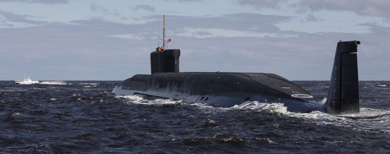 Смерть моряков на российский субмарине. Кремль умалчивает все детали – Шойгу говорит только об уцелевших