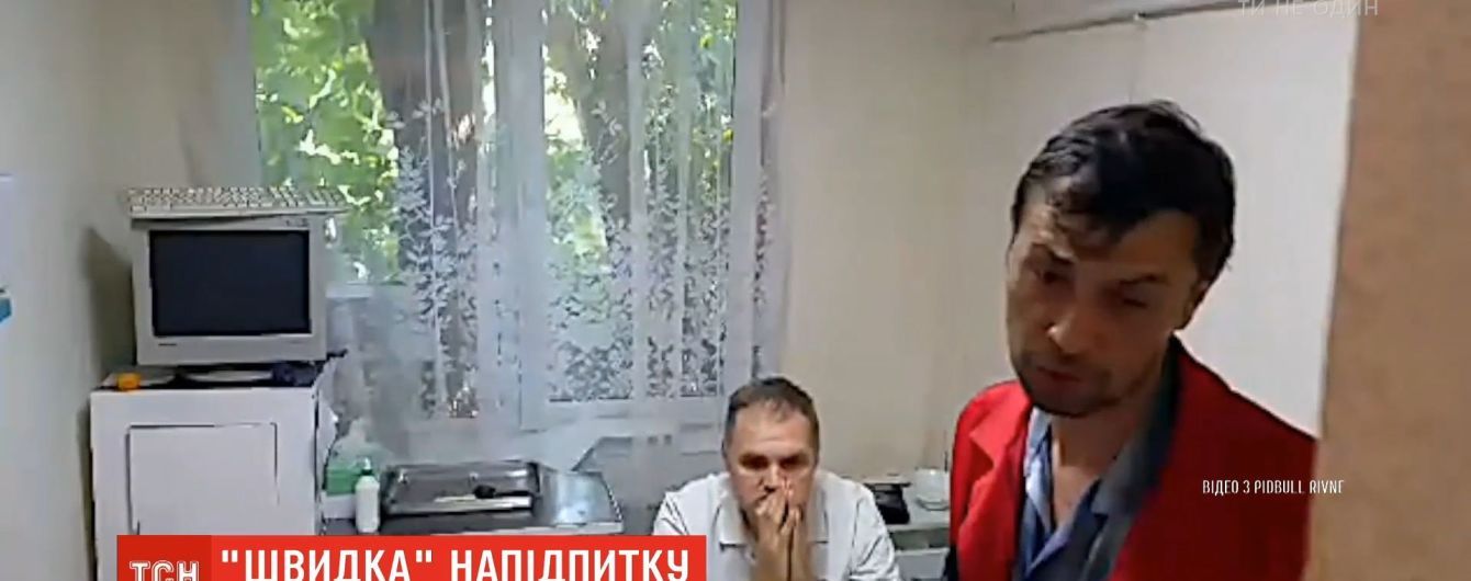 В Ровно прохожие вызвали полицию на фельдшера, который пьяным ездил на скорой