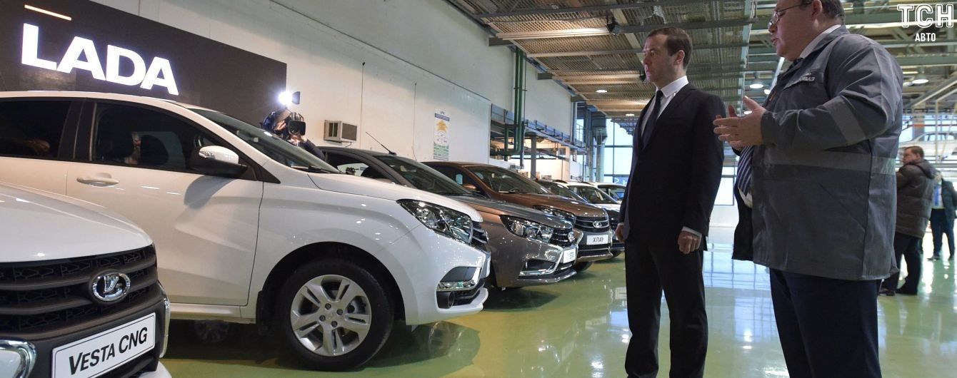 "АвтоВАЗ" планує підвищити ціни на свої машини