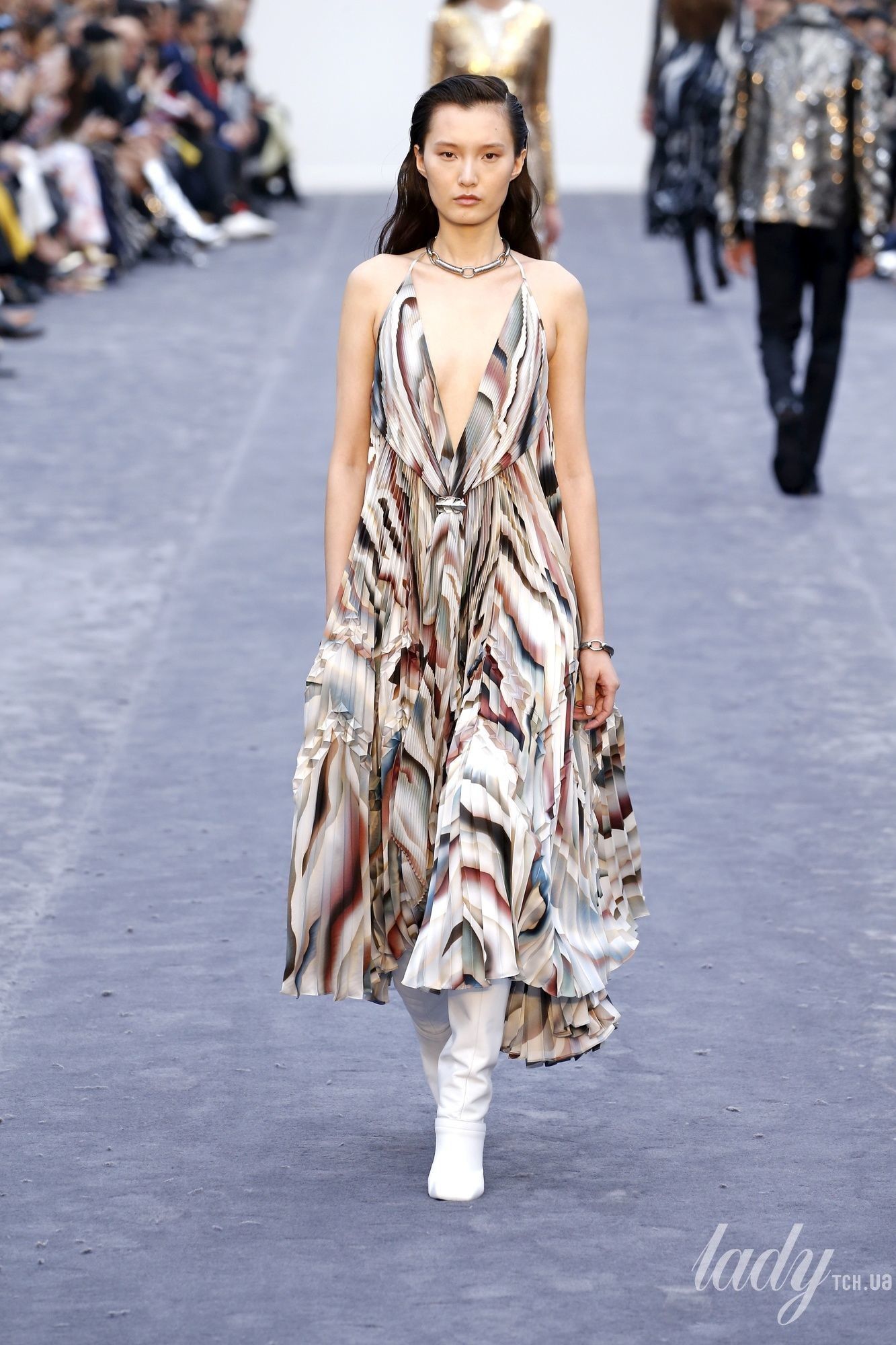 Коллекция Roberto Cavalli прет-а-порте сезона осень-зима 2019-2020_40