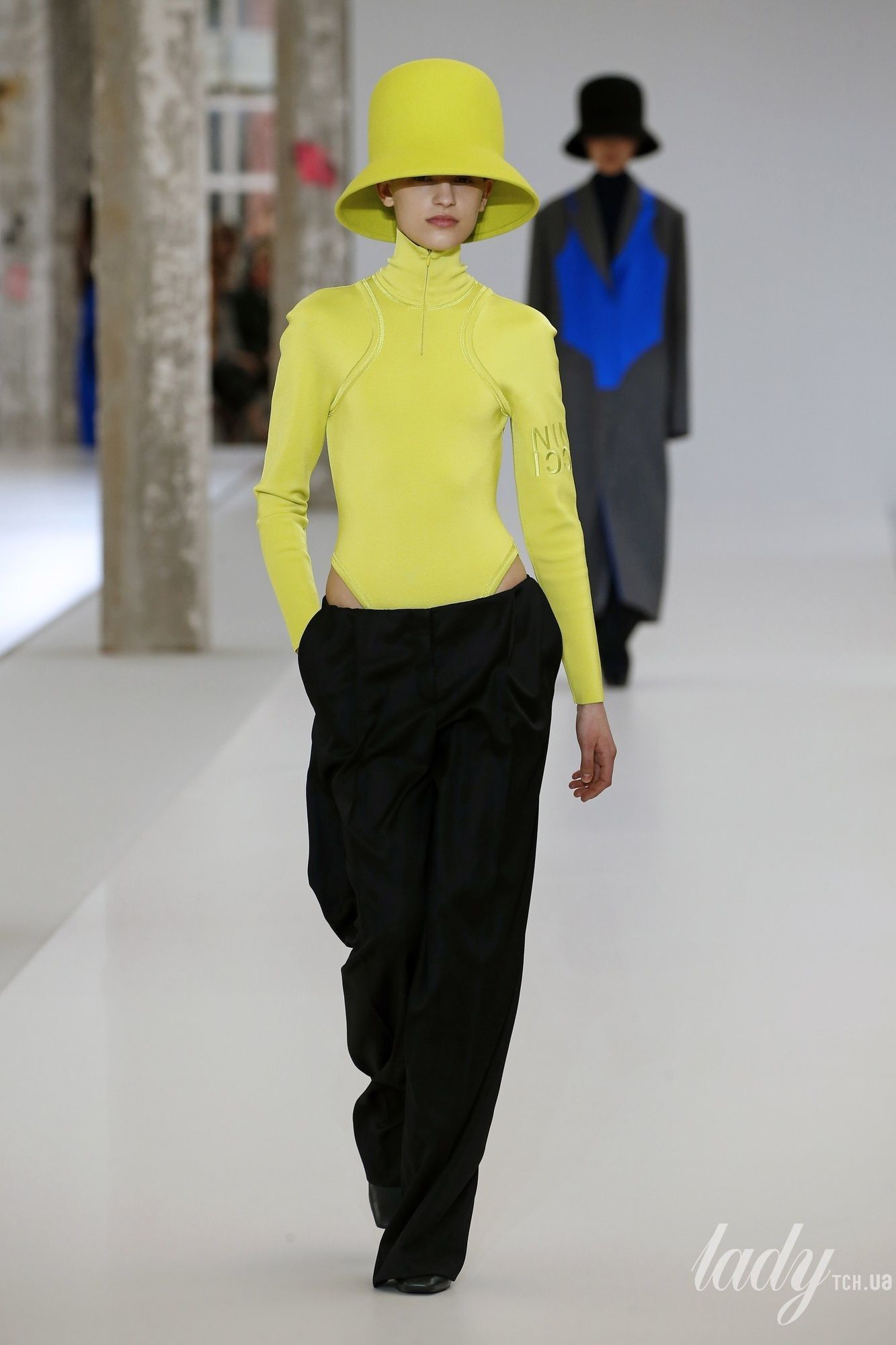 Коллекция Nina Ricci прет-а-порте сезона осень-зима 2019-2020_33