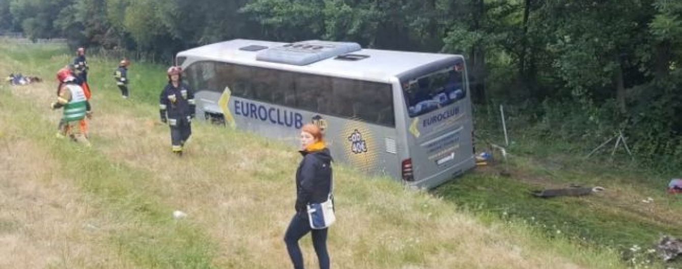В результате аварии автобуса с украинцами в Польше часть пассажиров пришлось госпитализировать