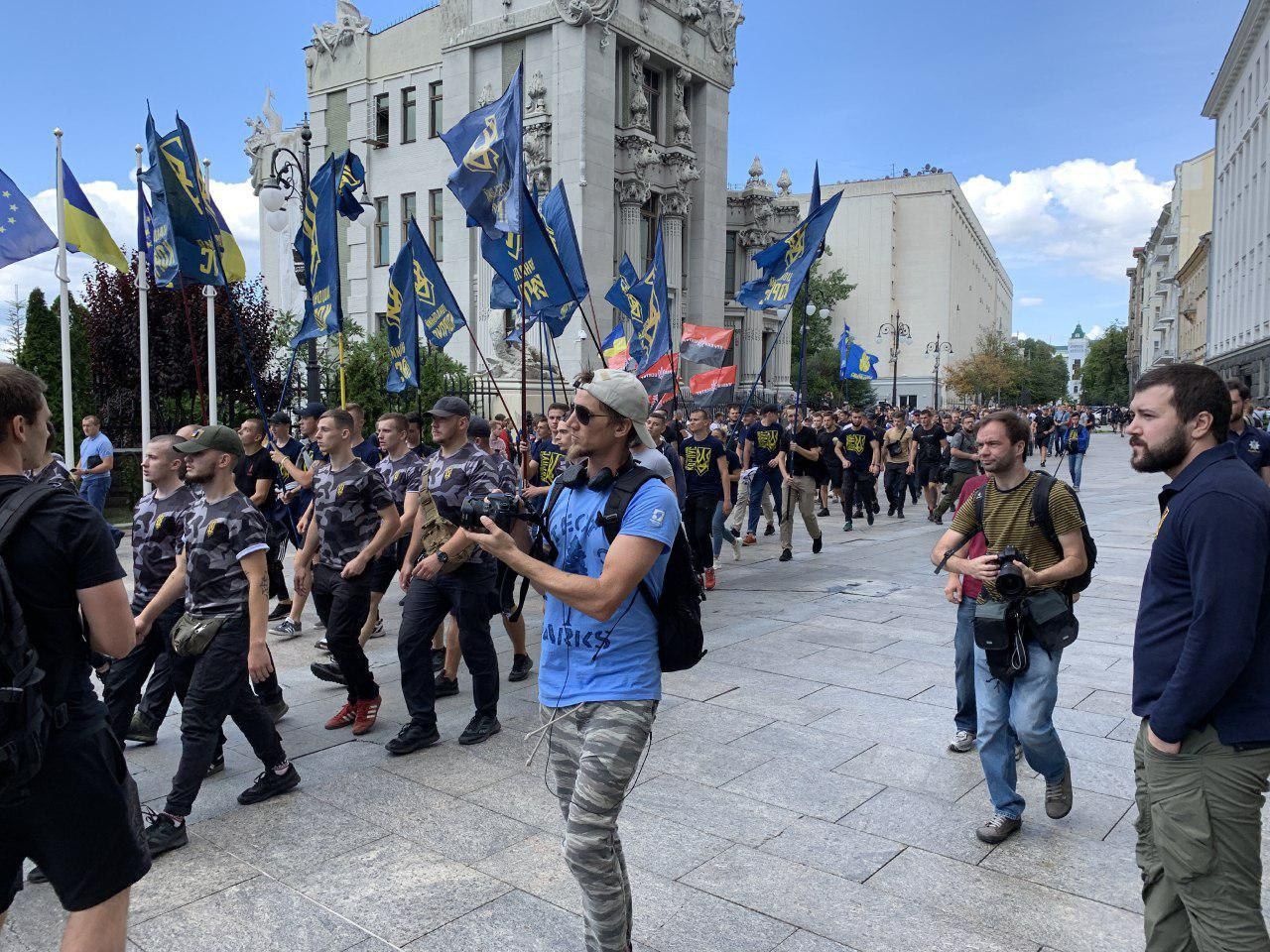 Андрій Білецький_ВО «Свобода»_реклама