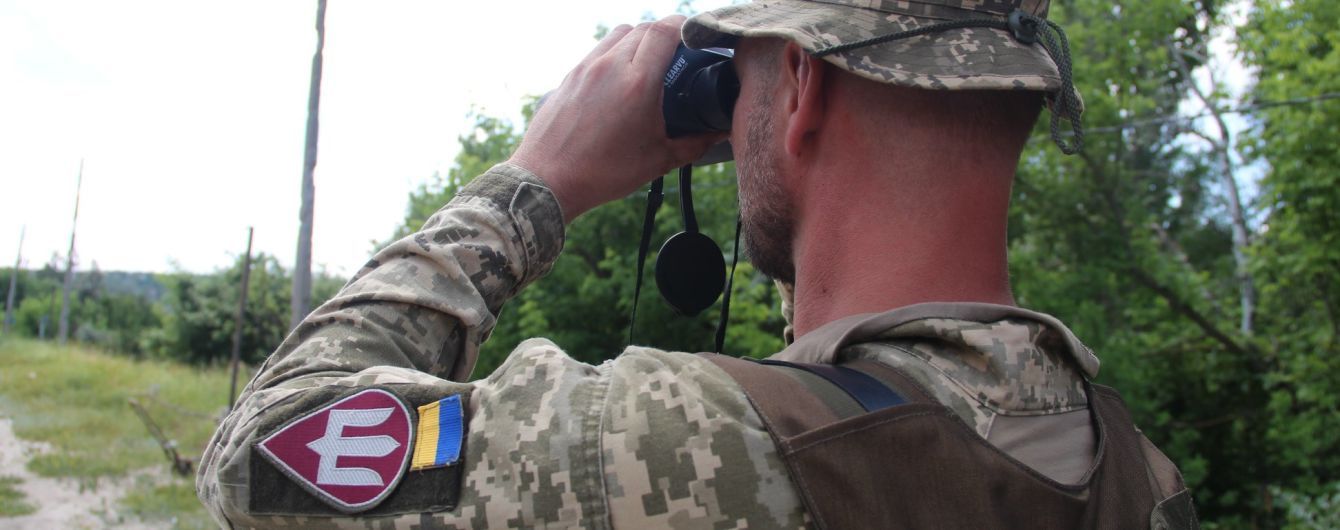 Двоє українських захисників були поранені за добу на Донбасі