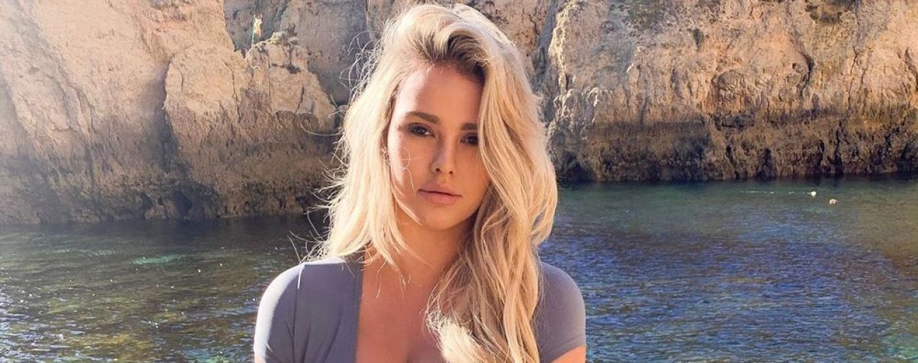 Сексапильная блондинка с финала Лиги чемпионов пробовала выбежать на поле на Кубке Америки