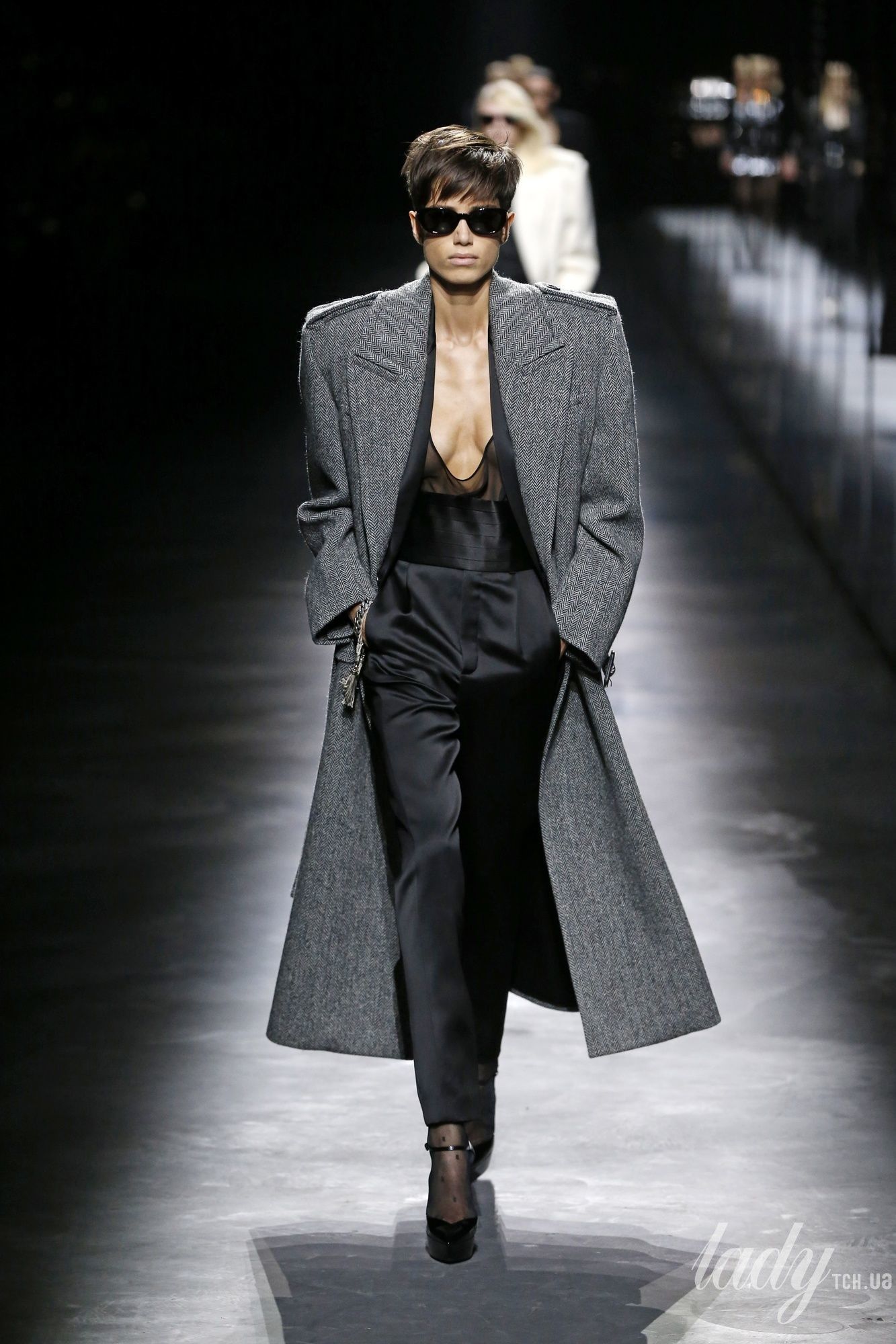 Коллекция Saint Laurent прет-а-порте сезона осень-зима 2019-2020_1