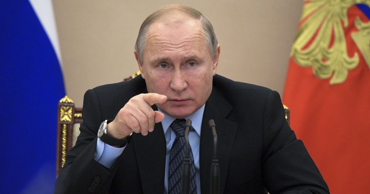 Путін прибув до окупованого Криму на святкування окупації