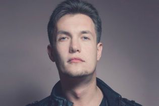 У Мережі з'явився офіційний буктрейлер нового роману Макса Кідрука "Доки світло не згасне назавжди"