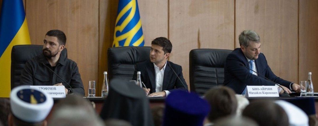 Ссора с чиновником и спор с мэром: Зеленский "наделал шороху" в Борисполе