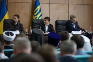 Сварка з чиновником і суперечка з мером: Зеленський "наробив шороху" в Борисполі