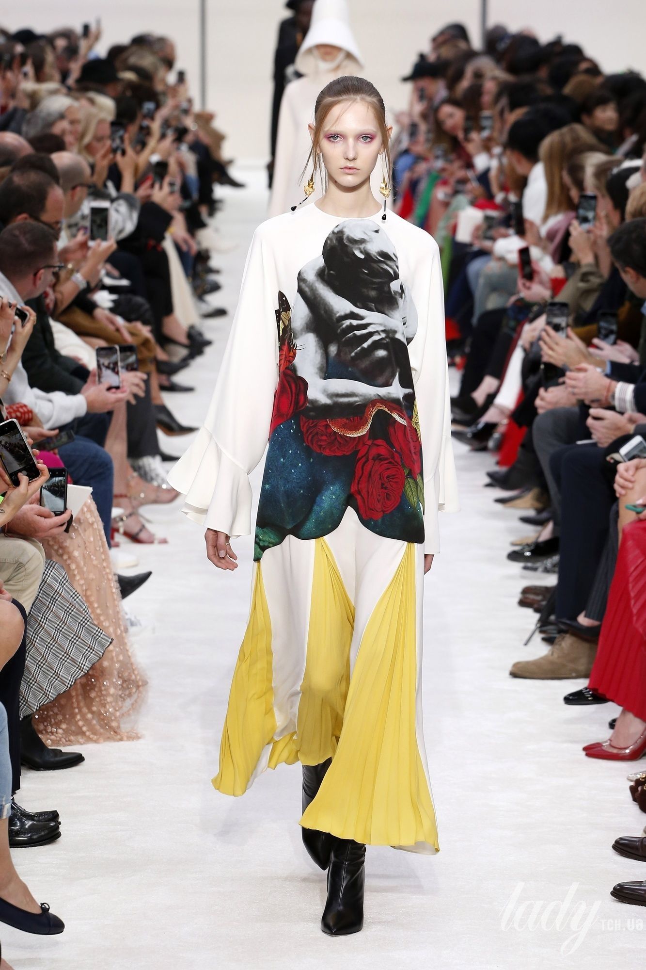 Коллекция Valentino прет-а-порте сезона осень-зима 2019-2020_2