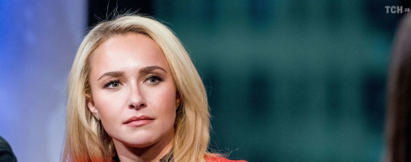 Хейден Панеттьери удивила радикальным изменением имиджа, отрезав длинные волосы