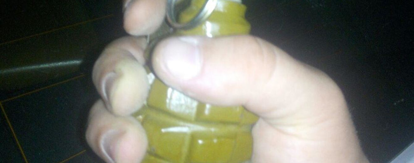 Под Киевом мужчина с гранатой хотел взорвать собственную дочь