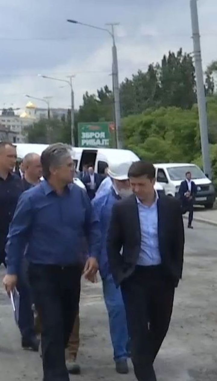 Президент поспорил с главой Днепра по поводу ремонта городского моста