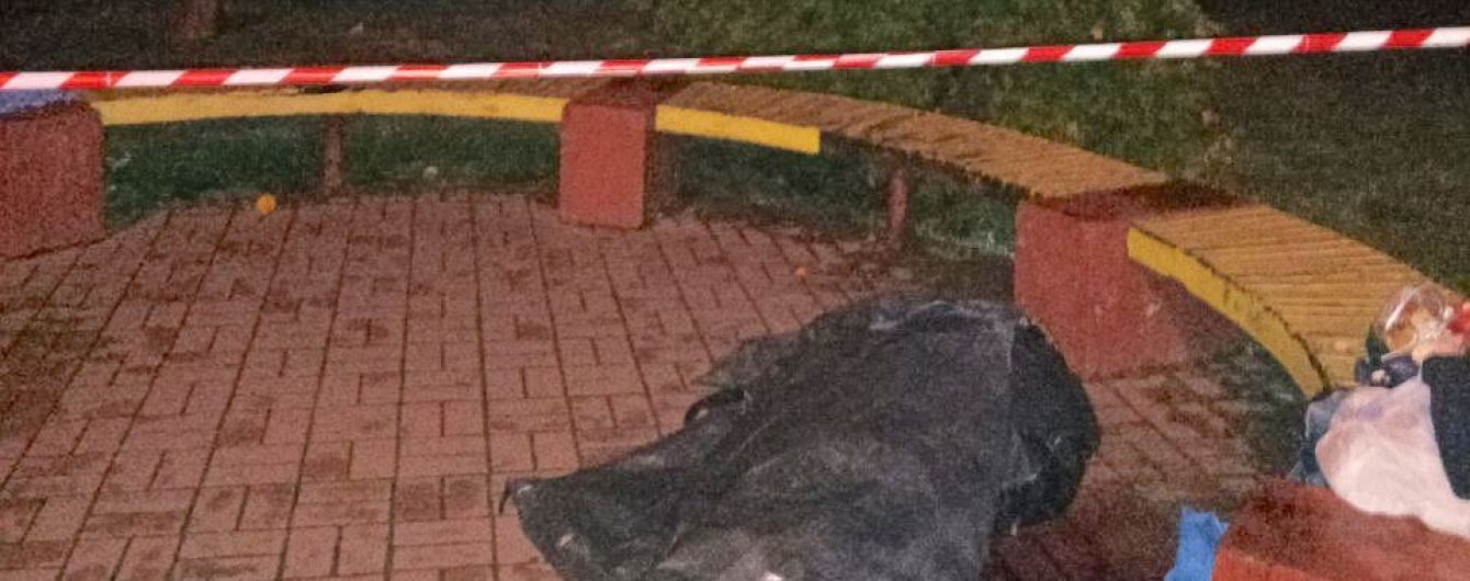 В Киеве бездомный зарезал свою подругу
