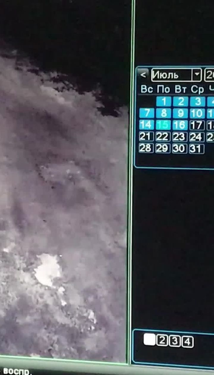 ТСН получила видео, как парень убегает после покушения на бывшую девушку