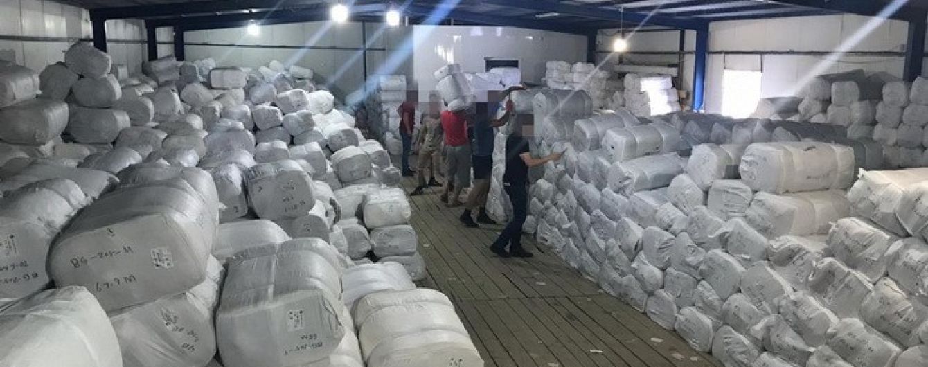 СБУ перекрыла самый масштабный в истории Украины канал контрабанды текстиля из Китая