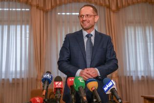 Бессмертный заявил о намерении обжаловать отмену депутатской неприкосновенности в Конституционном суде