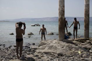 Як на сковорідці. В Ізраїлі стовпчики термометрів сягнули майже 50 градусів