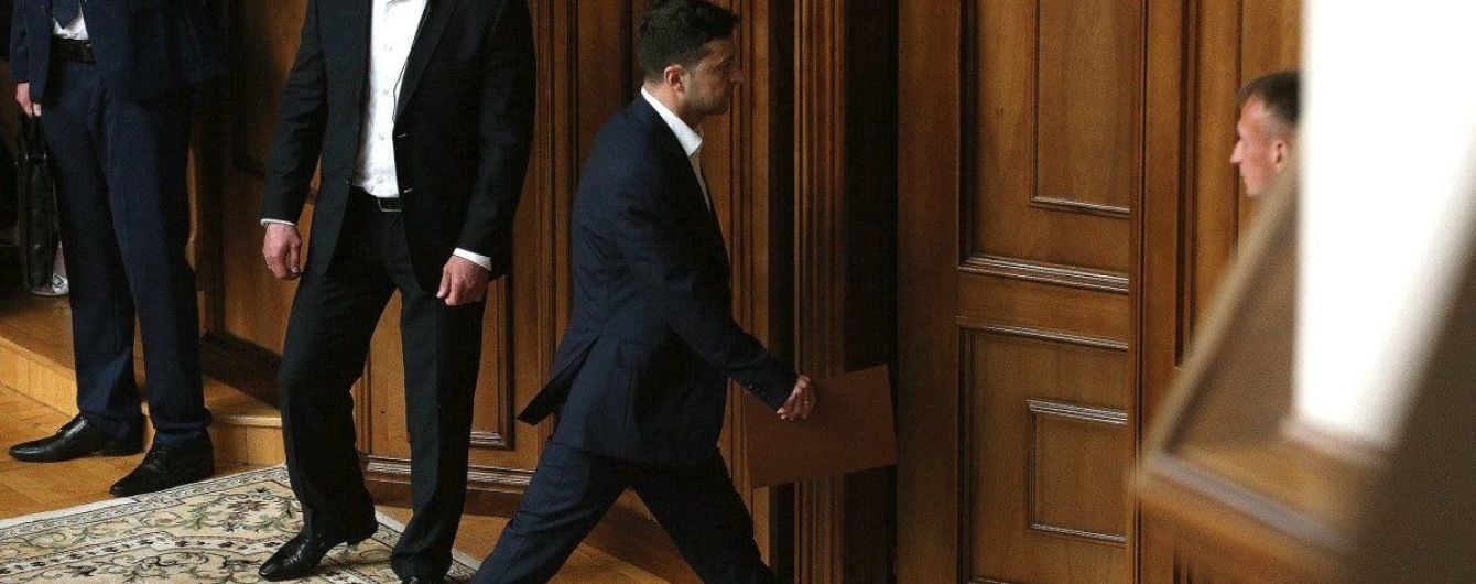 Анонсы увольнений и раскрытия громких схем: Зеленский впервые провел антикоррупционный совет