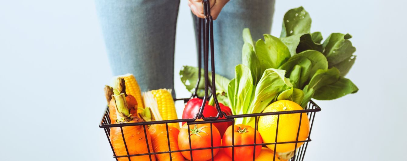 Продуктовая корзина украинца летом стоит 1785 гривен