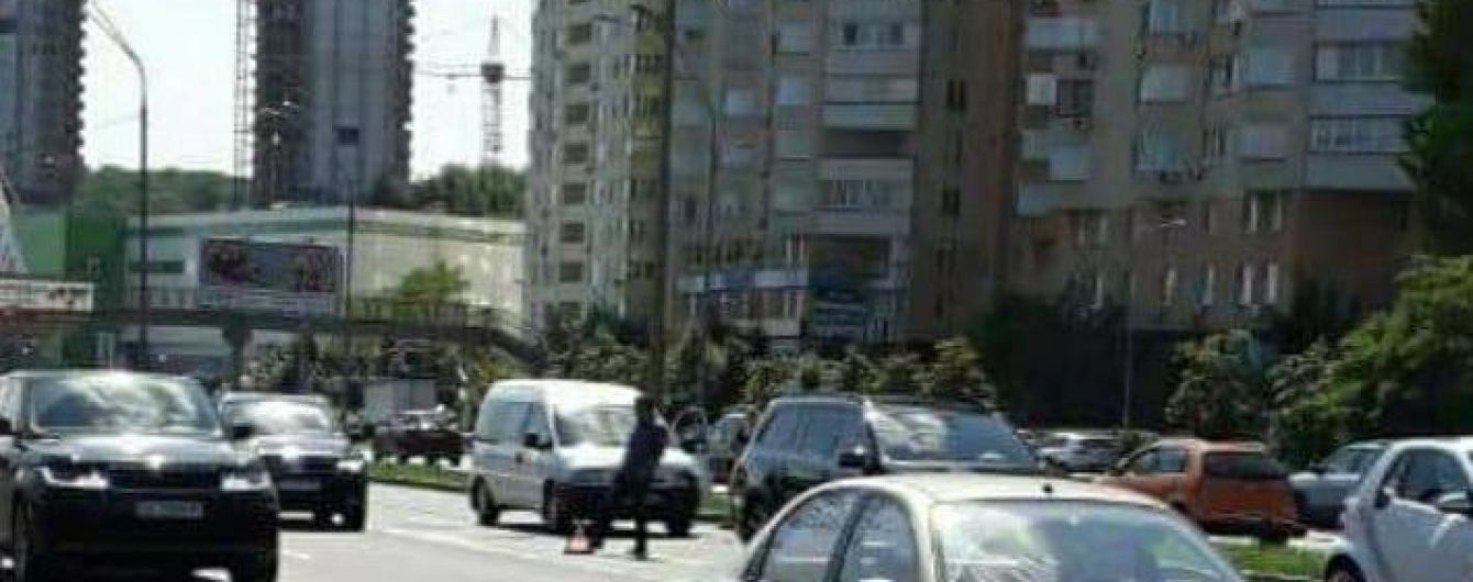Ручной собака спровоцировал масштабную аварию в Киеве