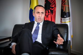 Премьер Косово подал в отставку из-за вызова на Международный трибунал в Гааге