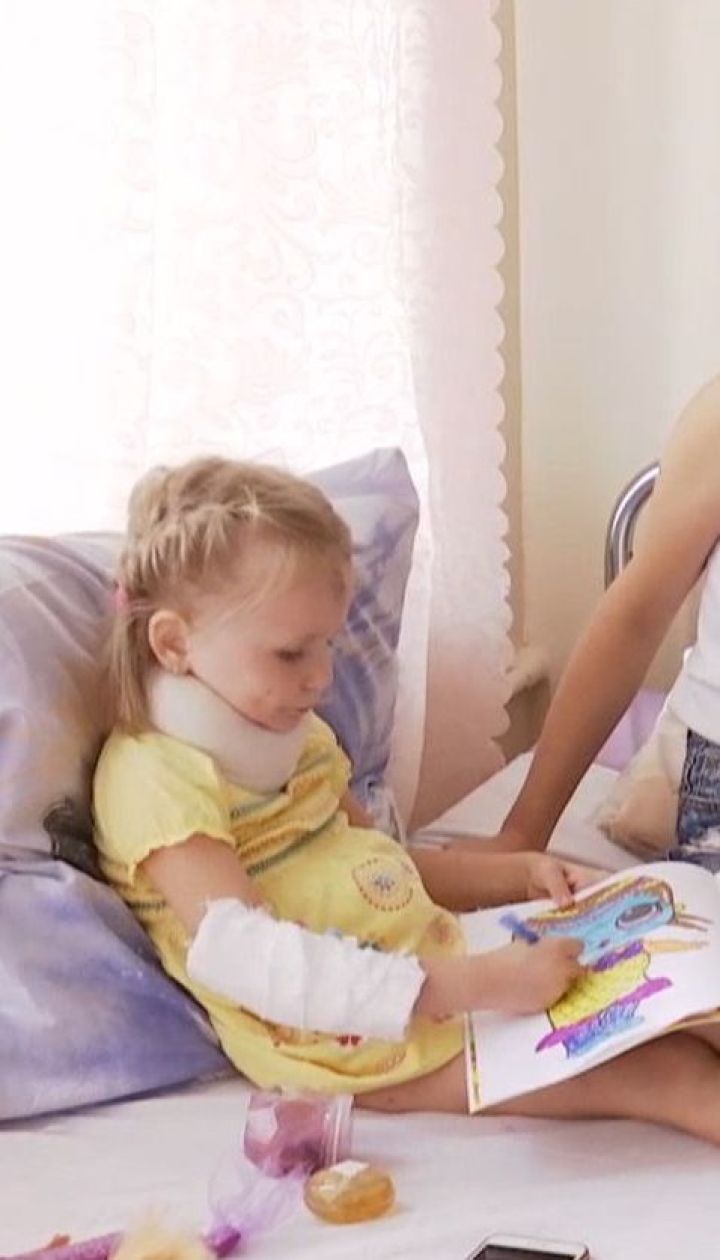 В Херсонской области 5-летняя девочка выпала с четвертого этажа
