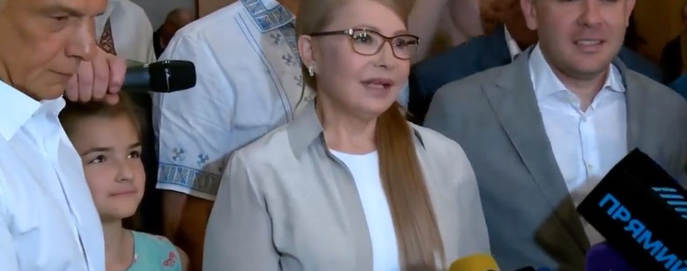 "Никто не знает, кто будет премьером": Тимошенко проголосовала на выборах