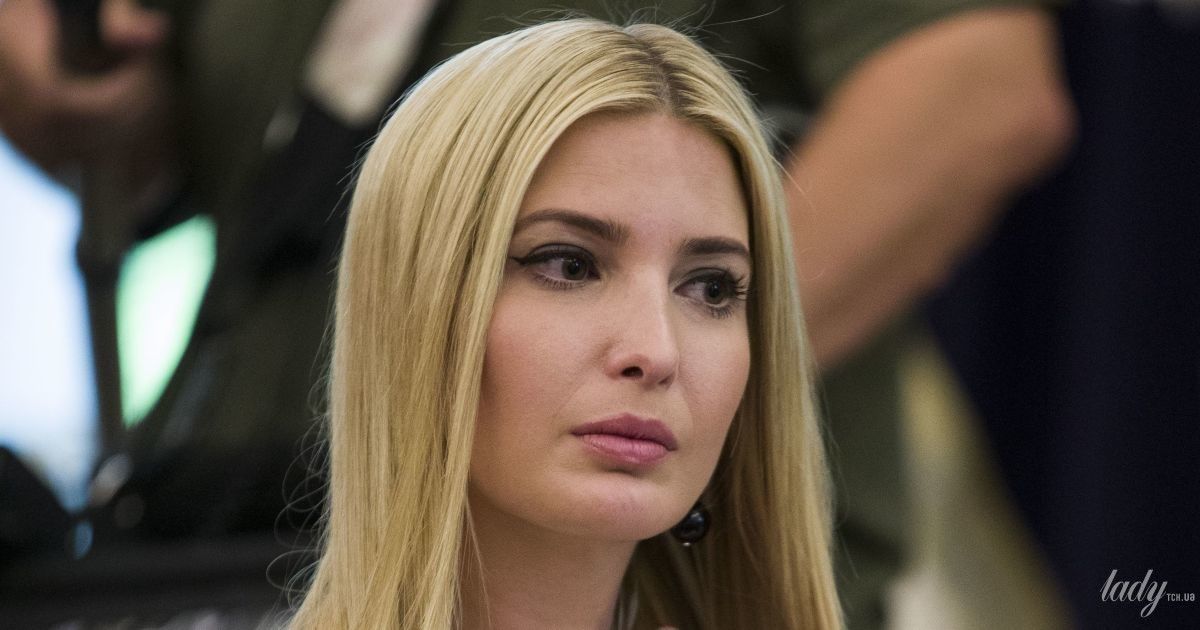 Любить біле: Іванка Трамп у стильному аутфіті на заході в Білому домі
