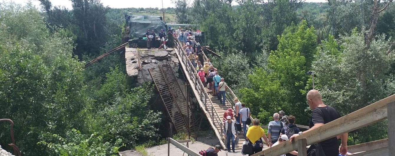 На разрушенном мосту в Станице Луганской по требованию ОБСЕ усилят видеонаблюдение